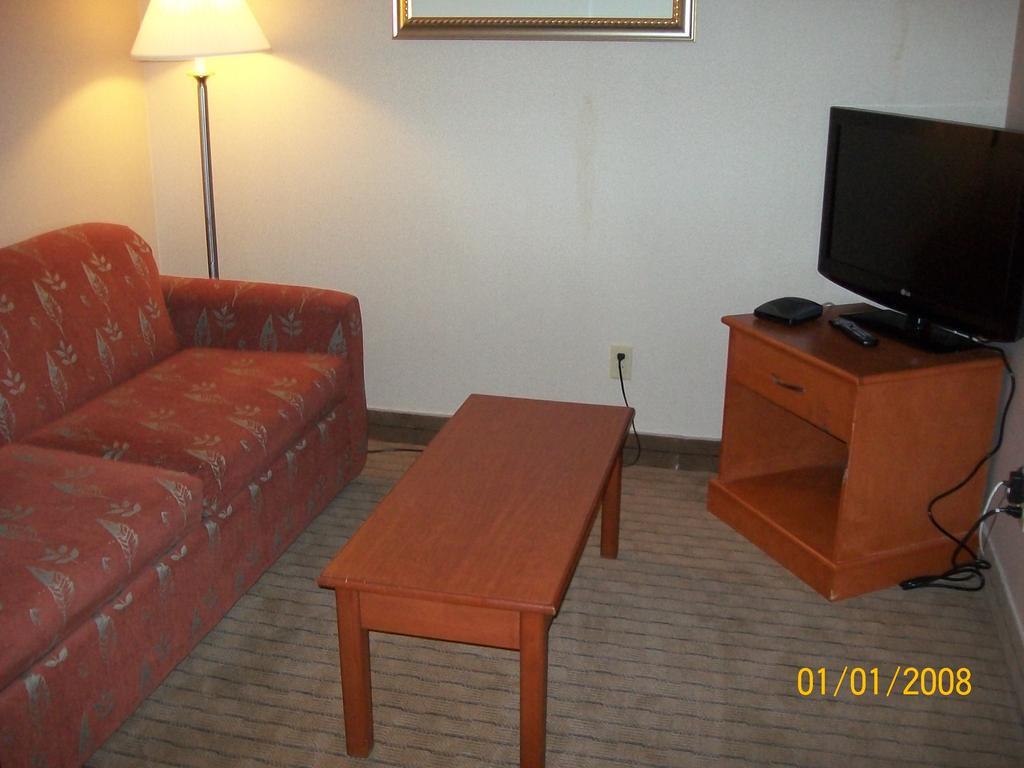 Days Inn By Wyndham Moose Jaw Exterior foto